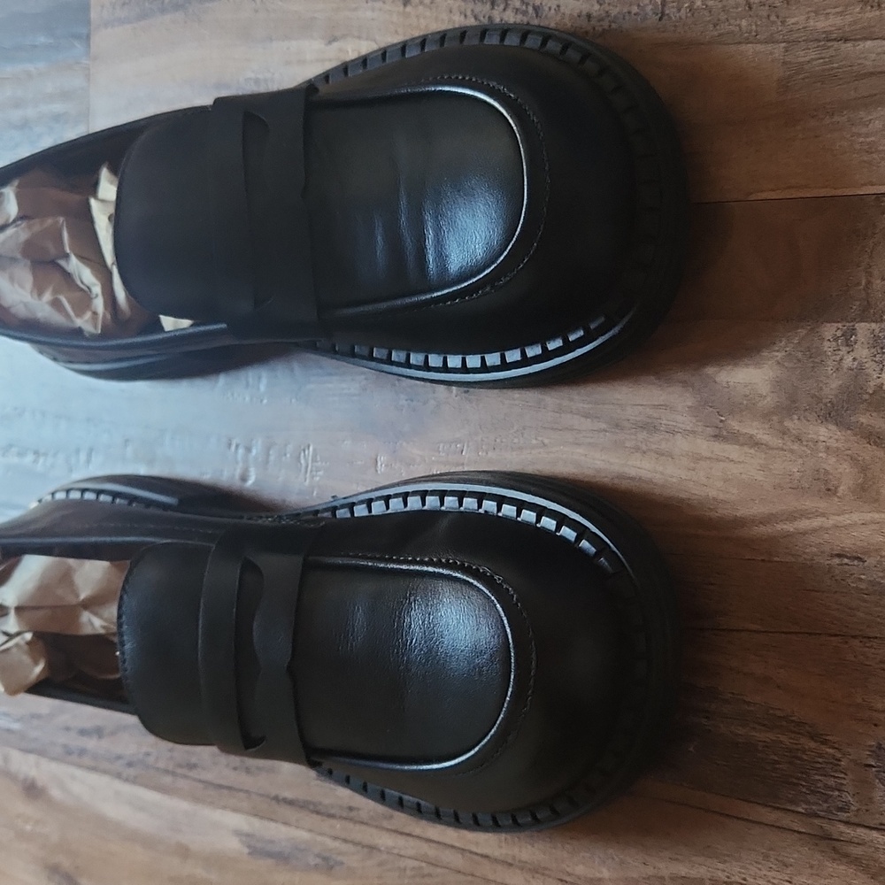 LOAFERS - Picture 2 of 10